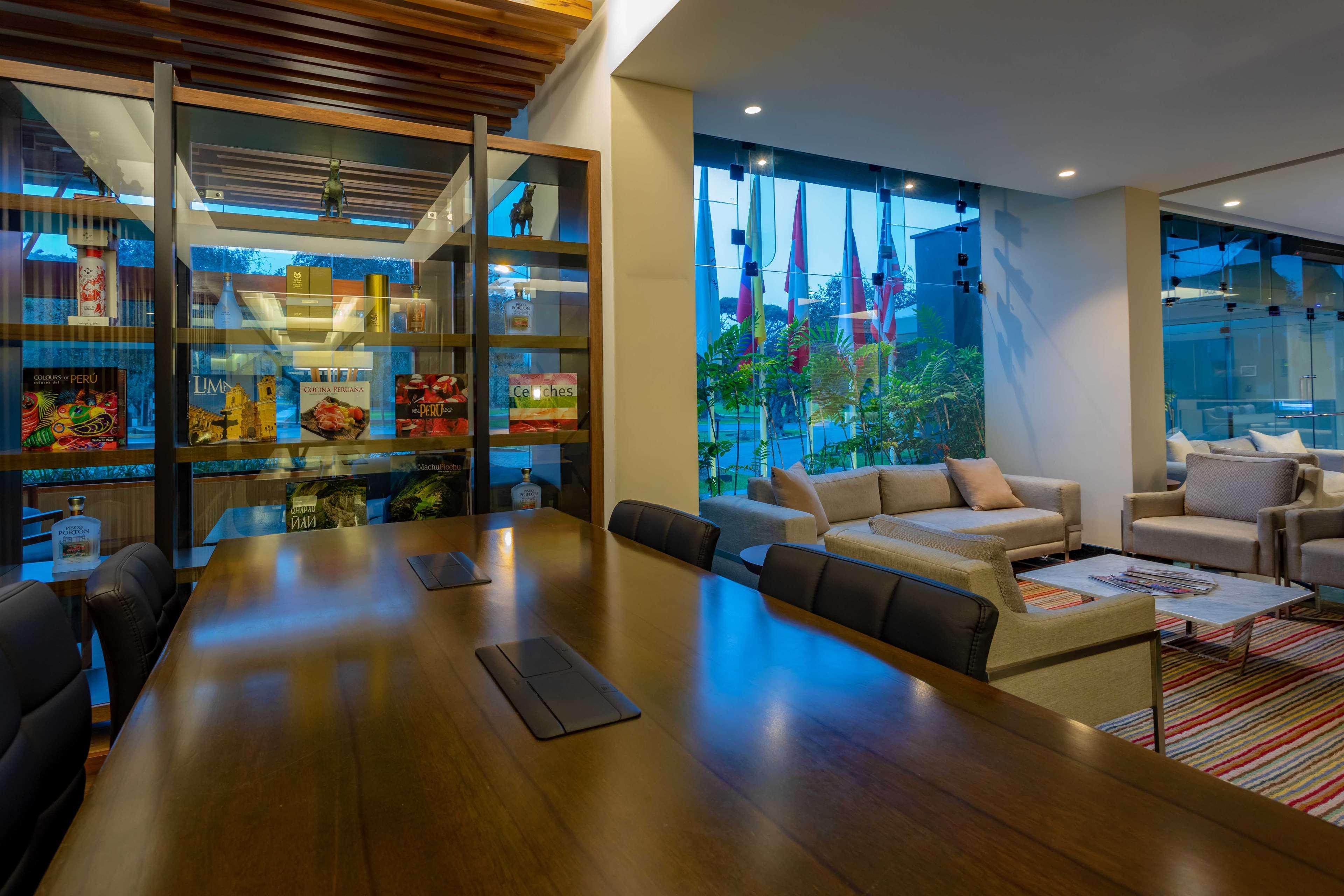 Sonesta Hotel El Olivar Lima Exteriér fotografie The lobby of the hotel
